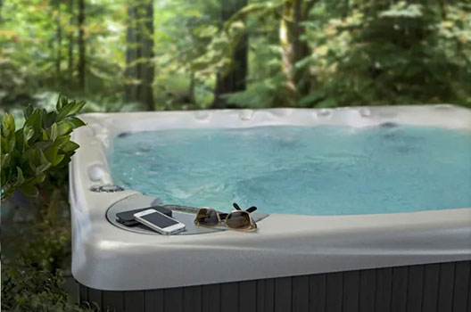 Top hot tub retailers in Montreal